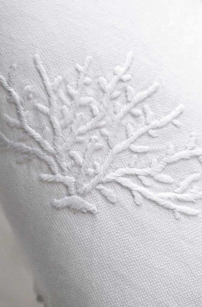 Eva Massa Embroidered Tablecloth 10 Seater Coral Motif - Wild Paisley