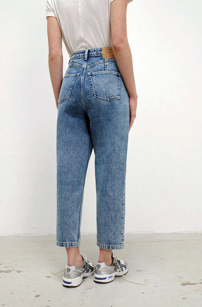 American Vintage Joybird Carrot Jeans in Blue Light Stone Wild