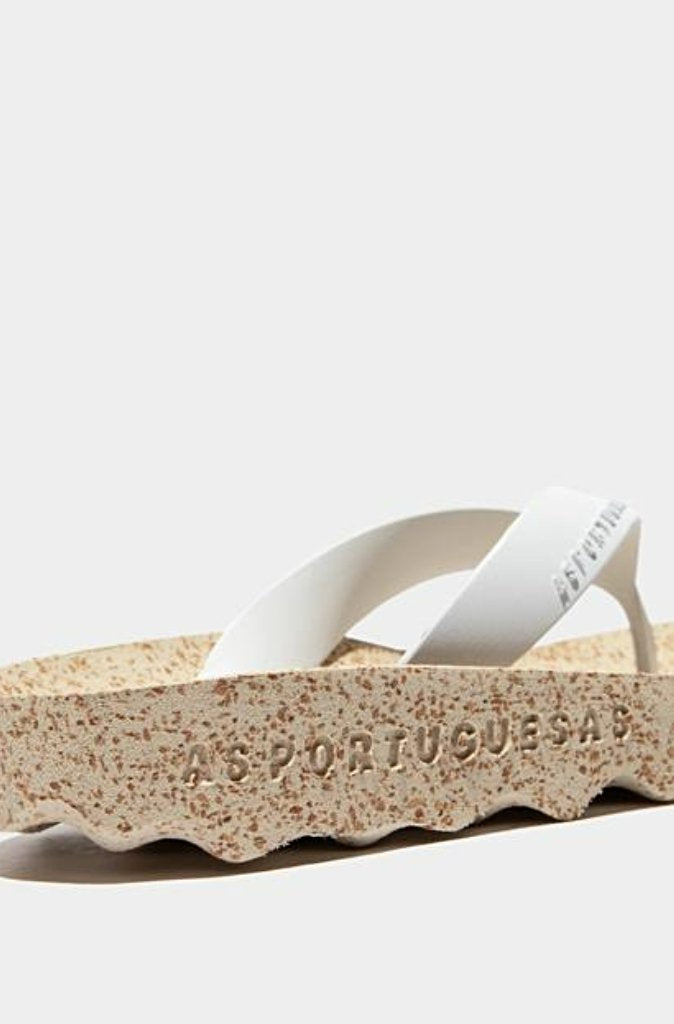 Asportuguesas Feel Flip Flops in White - Wild Paisley